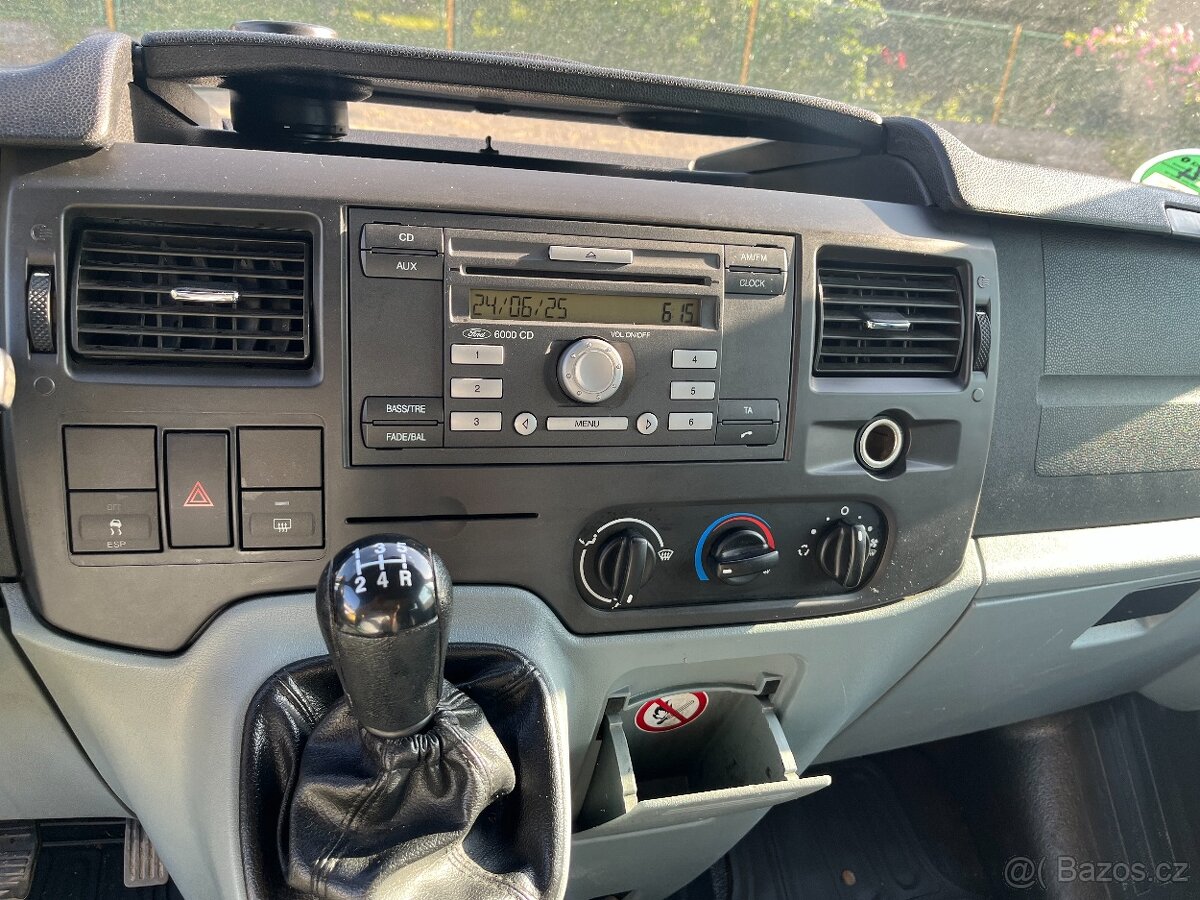 Ford Transit 2.2 TDCi bus pro 9míst - 6