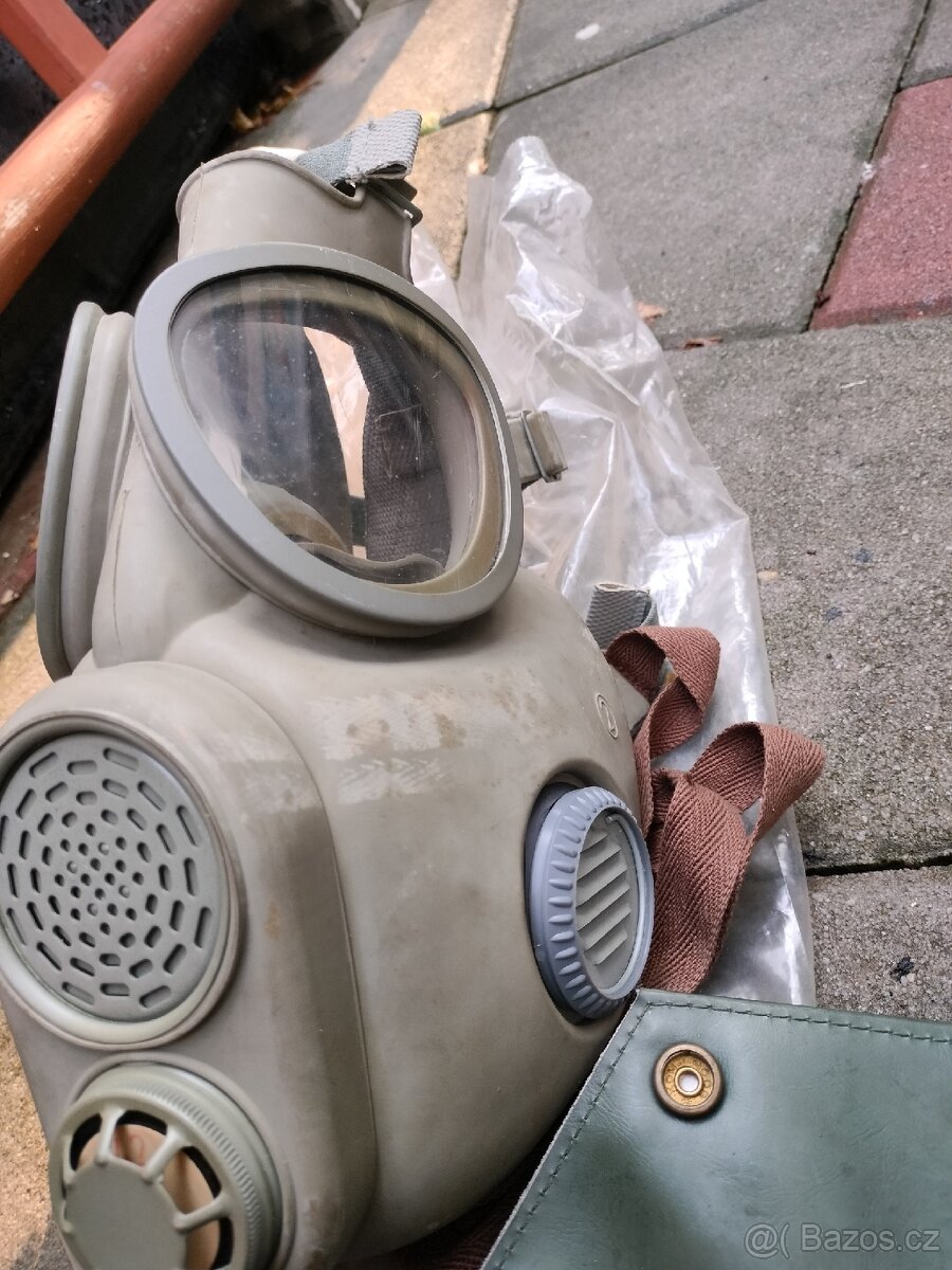 Plynova maska 1982 - 6