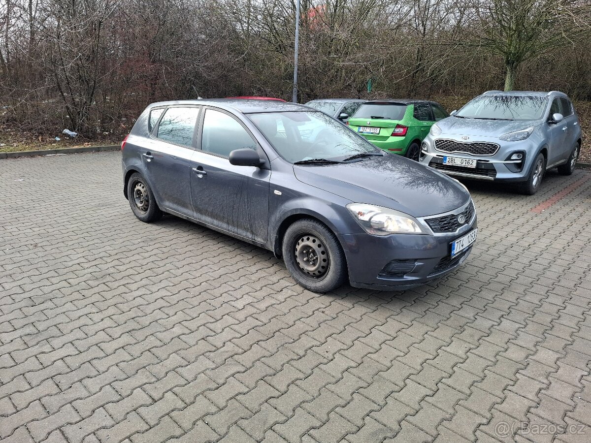 Kia Ceed 1.6 crdi 66 kw - 6