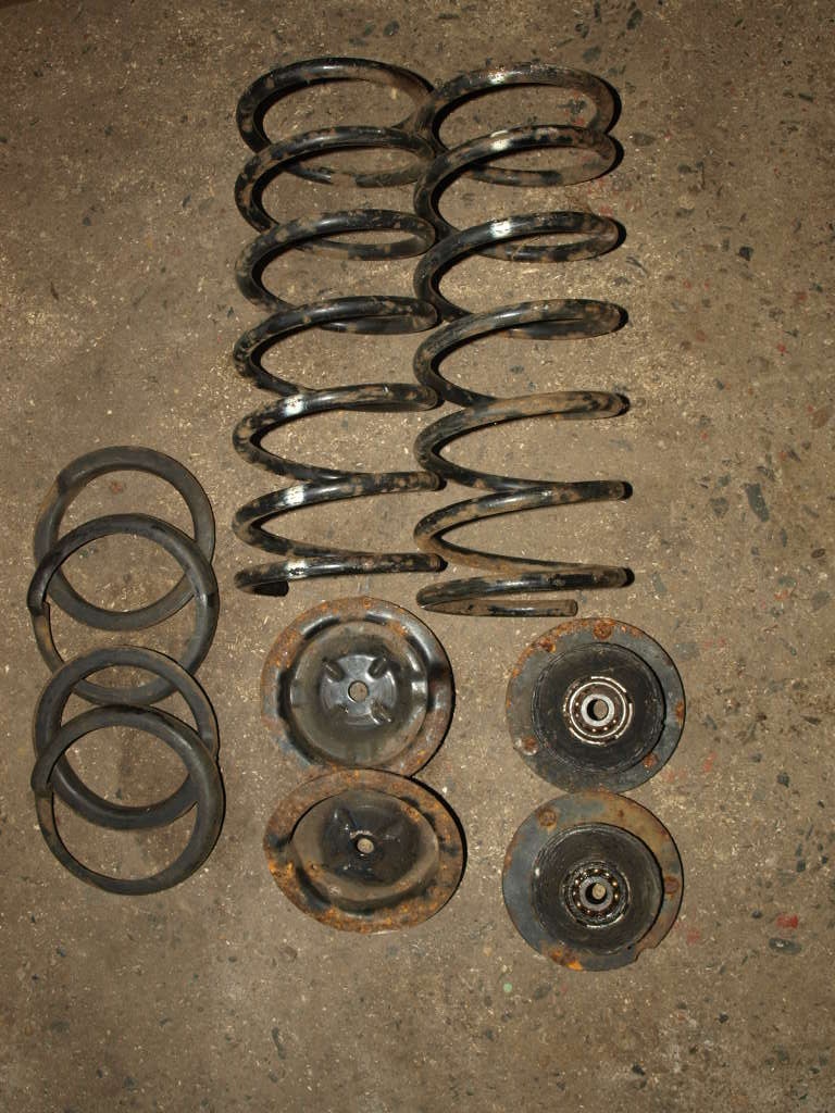 Díly BMW E28 518 - 6