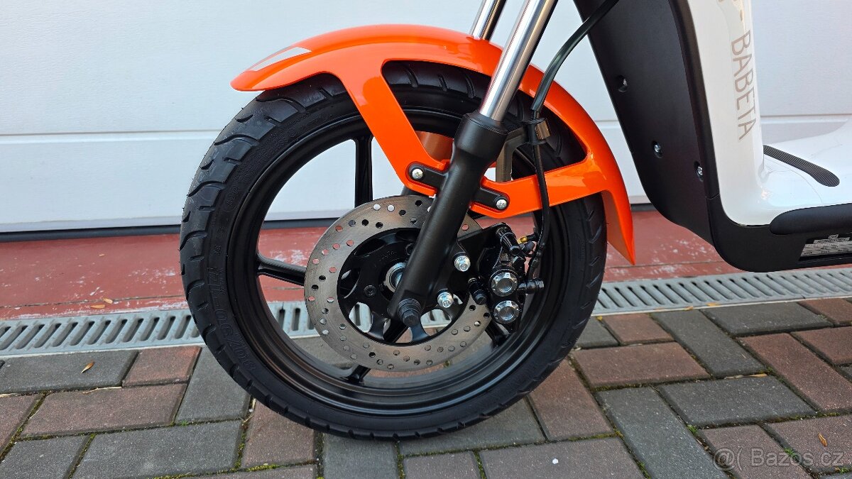 Elektroskútr RACCEWAY® E-BABETA® II - 6