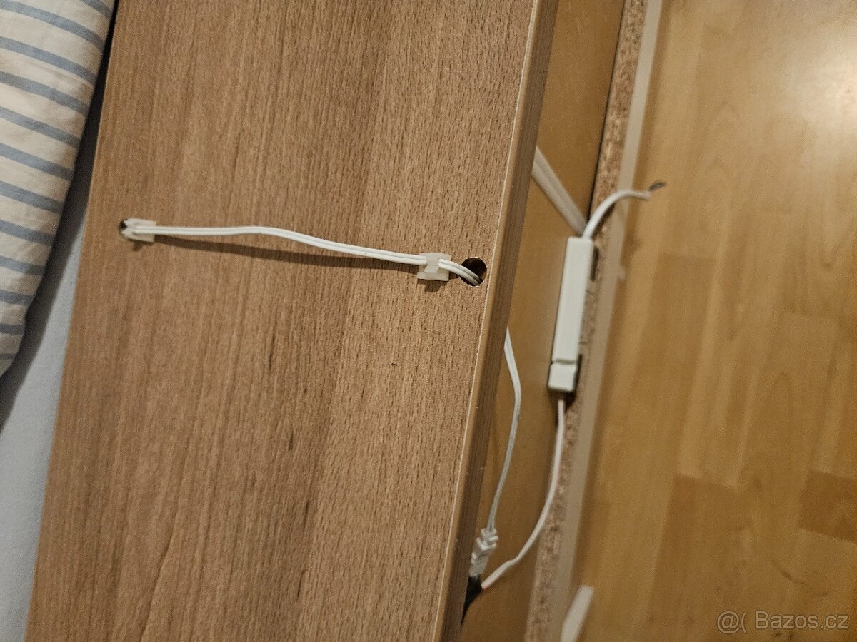 Zrcadlová skříňka Naturel Stilla + LED 80x60 cm - 6