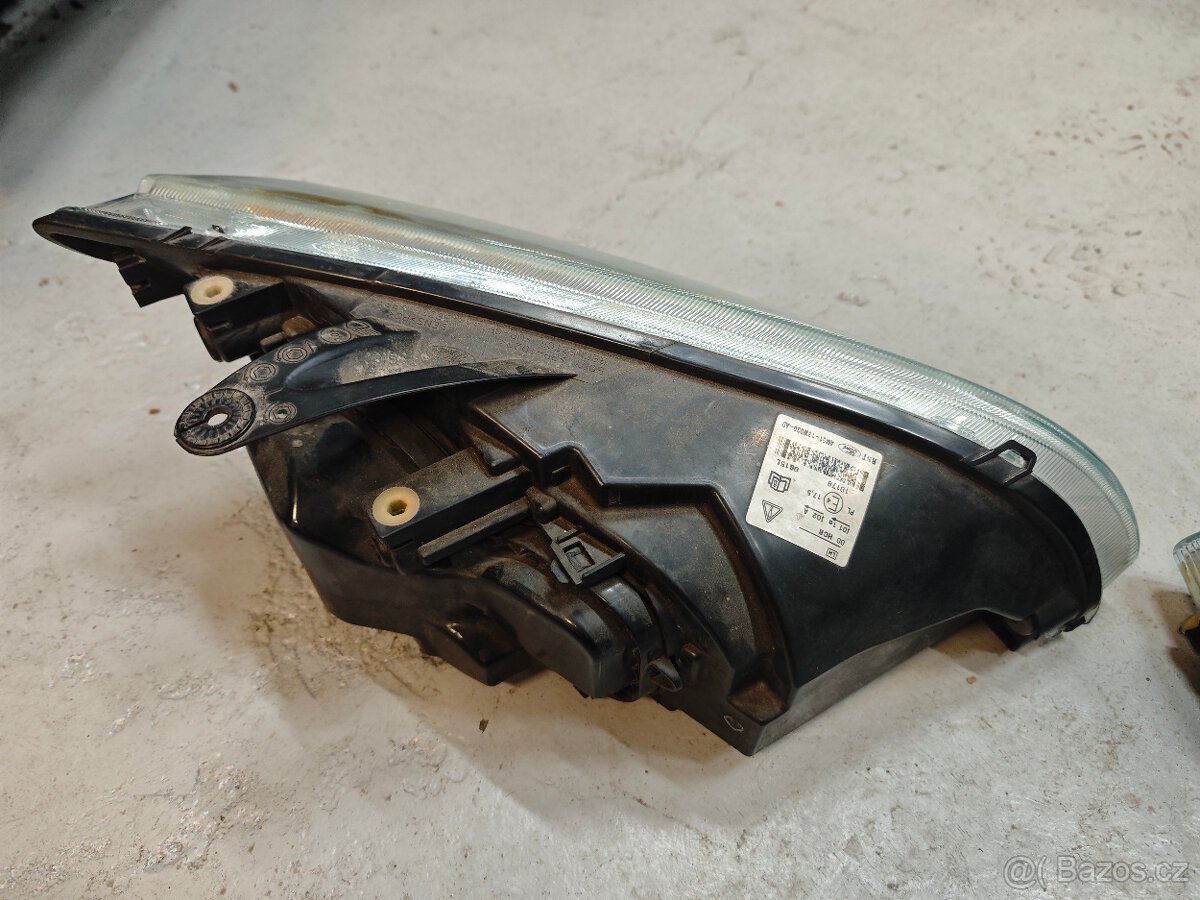 Přední světla Ford Focus MK2 originální - 6