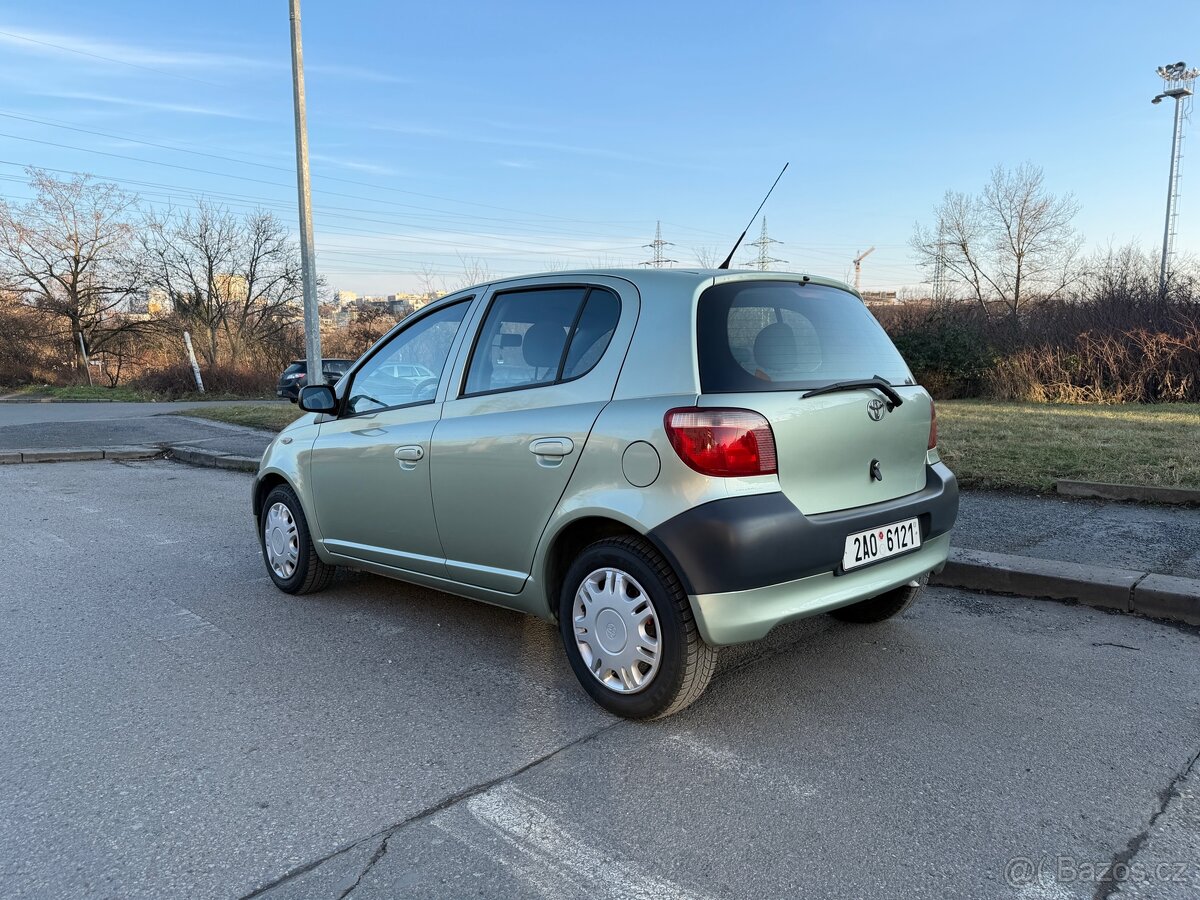 Toyota Yaris 1.0 2002 manual - 6