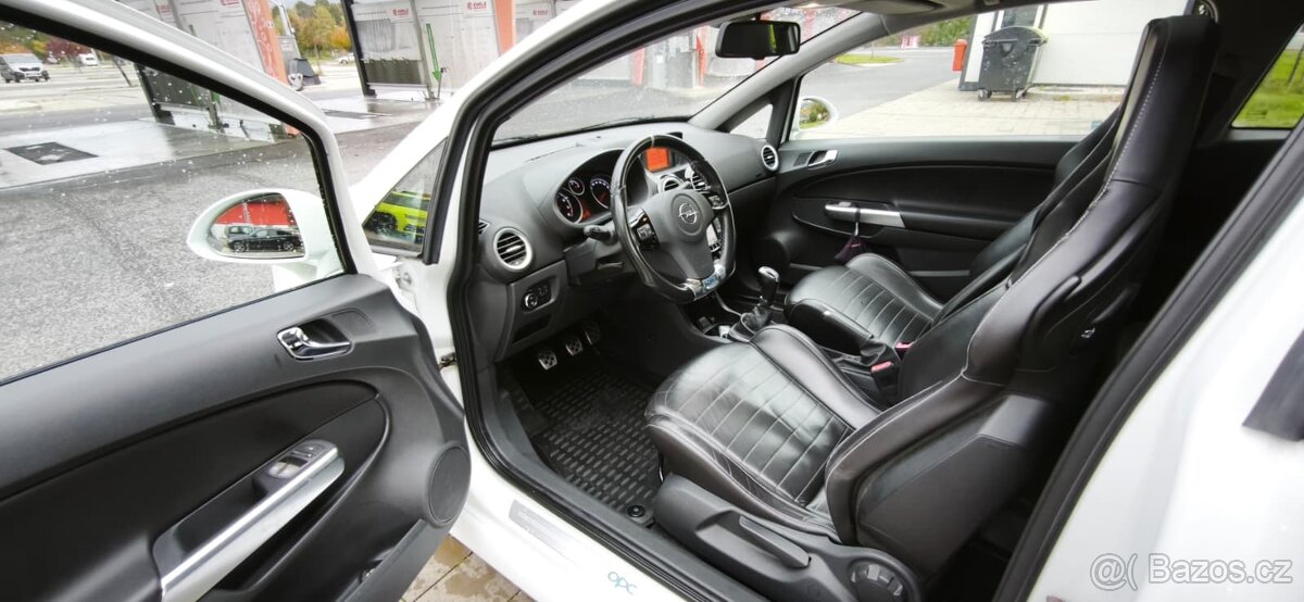 Opel Corsa D OPC 1.6 16V Turbo facelift - 6