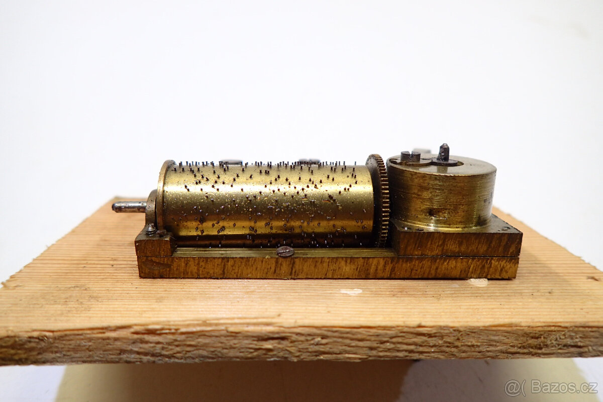 Hrací strojek - přes 100 let starý - 6