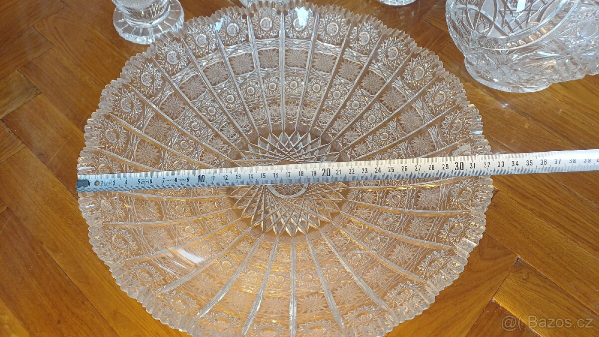 Broušené vázy, mísy, podnosy - 6