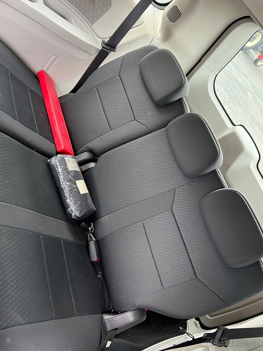 Dodge Grand Caravan SXT - 6