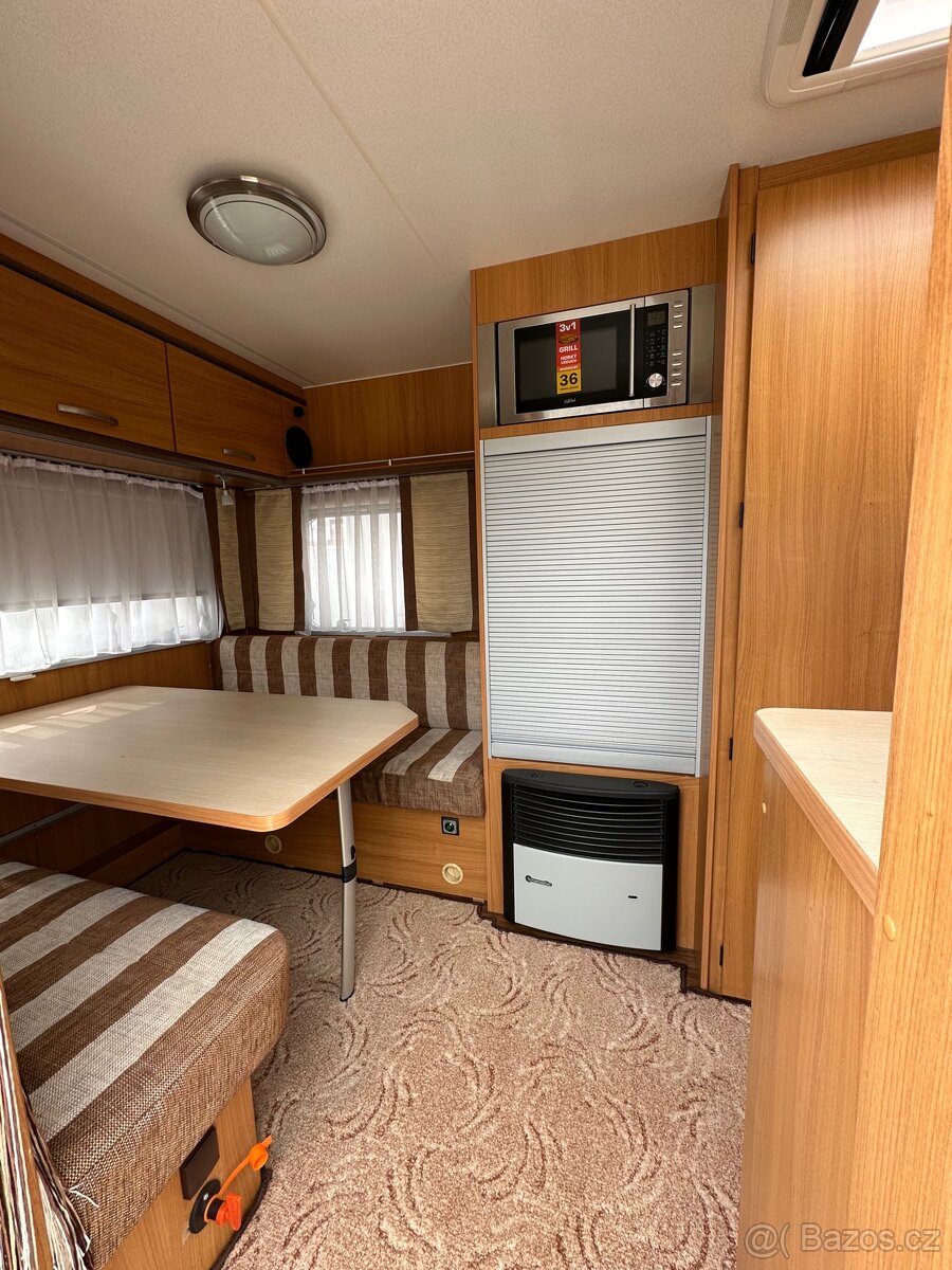 Prodám karavan přívěs Burstner r.v. 2011 - 6