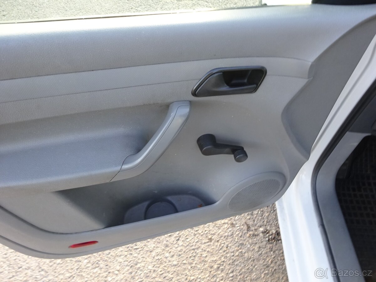 VW Caddy 1.9 TDI r.v.2008 (55 kw) Koupeno v ČR - 6