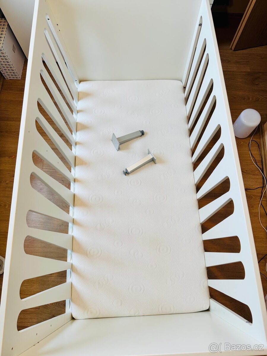 Bílá dětská postýlka Pinio Moon, 60 x 120 cm - 6