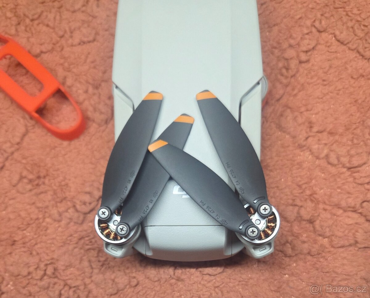 DJI Mini 2 SE (kat. C0) jako nový, 19 cyklů, pouzdro SD card - 6