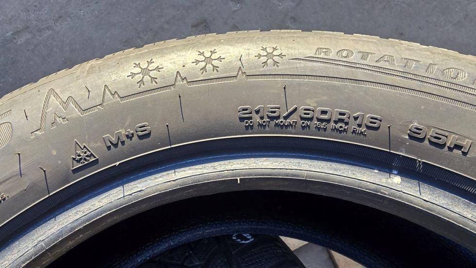 Zimní pneu 215/60/16 Dunlop - 6