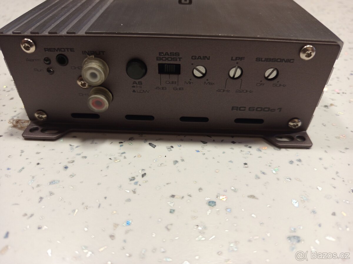 Subwoofer se zesilovačem - 6