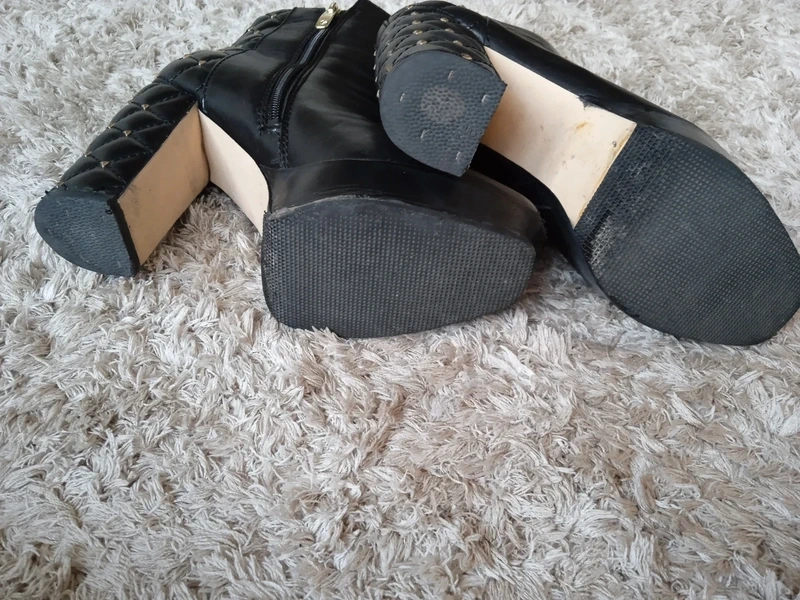 Černé polokozačky zn Guess, vel. 38 - 6