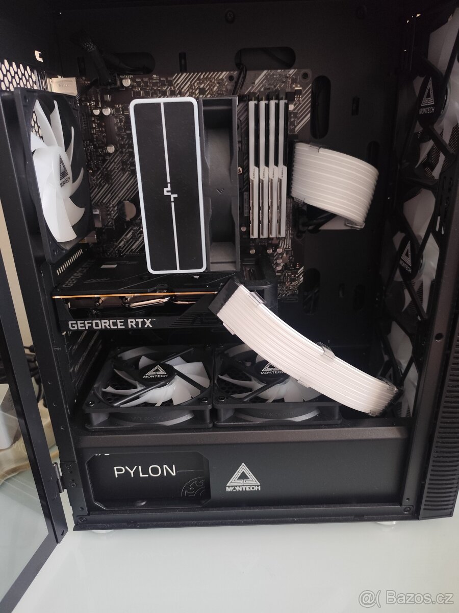 Herní PC Asus s monitorem Asus - 6