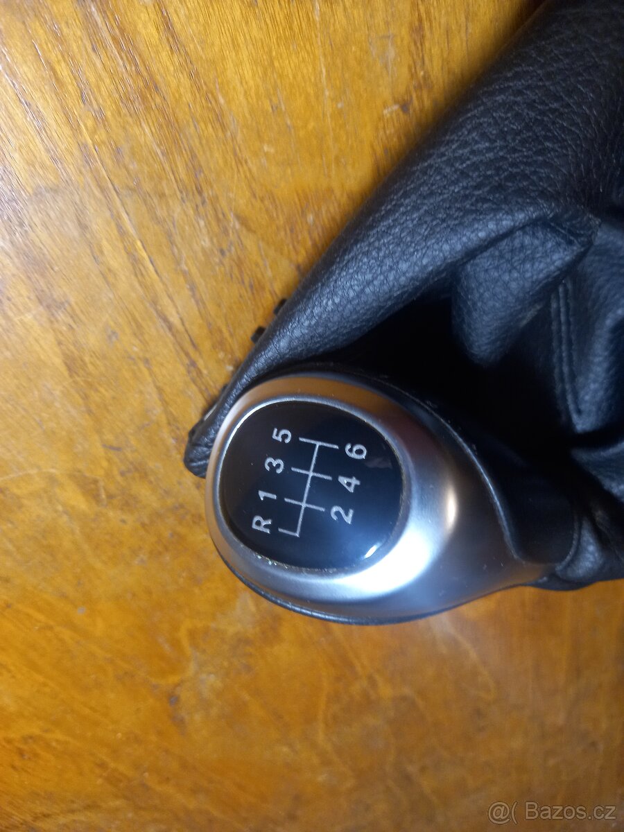 BMW F 31 HLAVICE ŘADÍCÍ PÁKY - 6