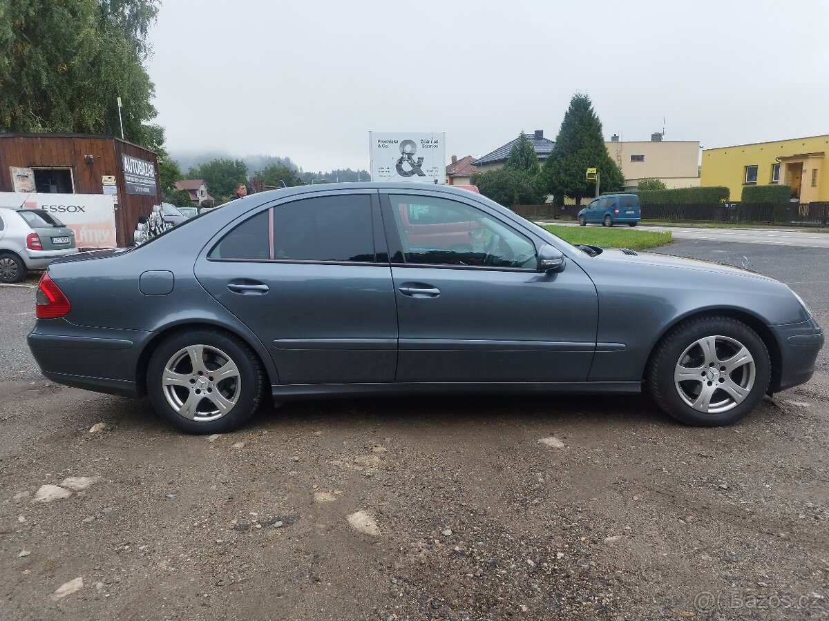 Mercedes-Benz E 220 CDi manuál - 6