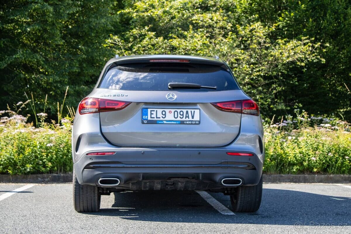 Mercedes-Benz GLA 250 e - 6