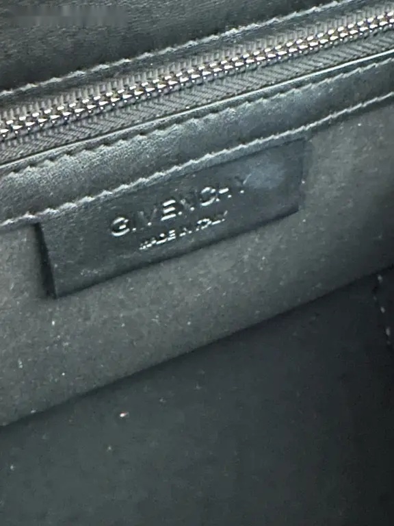 Givenchy kabelka - 6