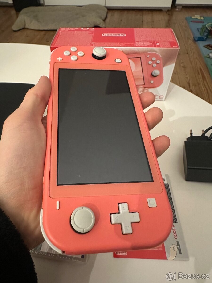 Nintendo switch LITE + hra + sd karta (V ZÁRUCE) - 6