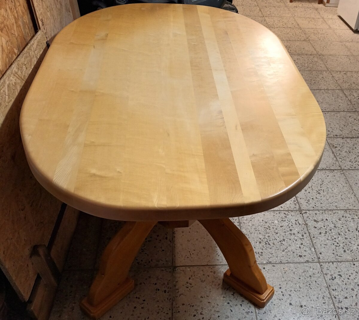 jídelní stůl - 6