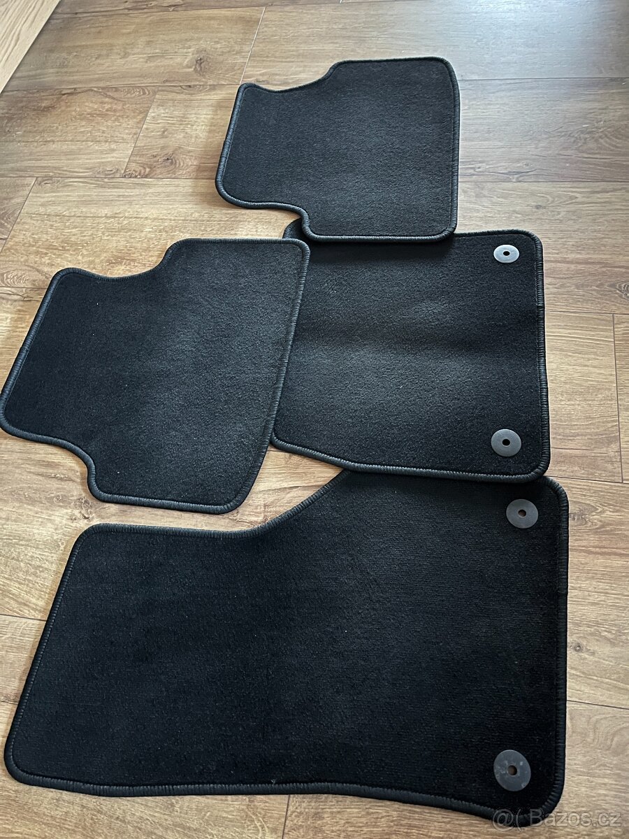 Textilní koberečky Octavia 3 - 6