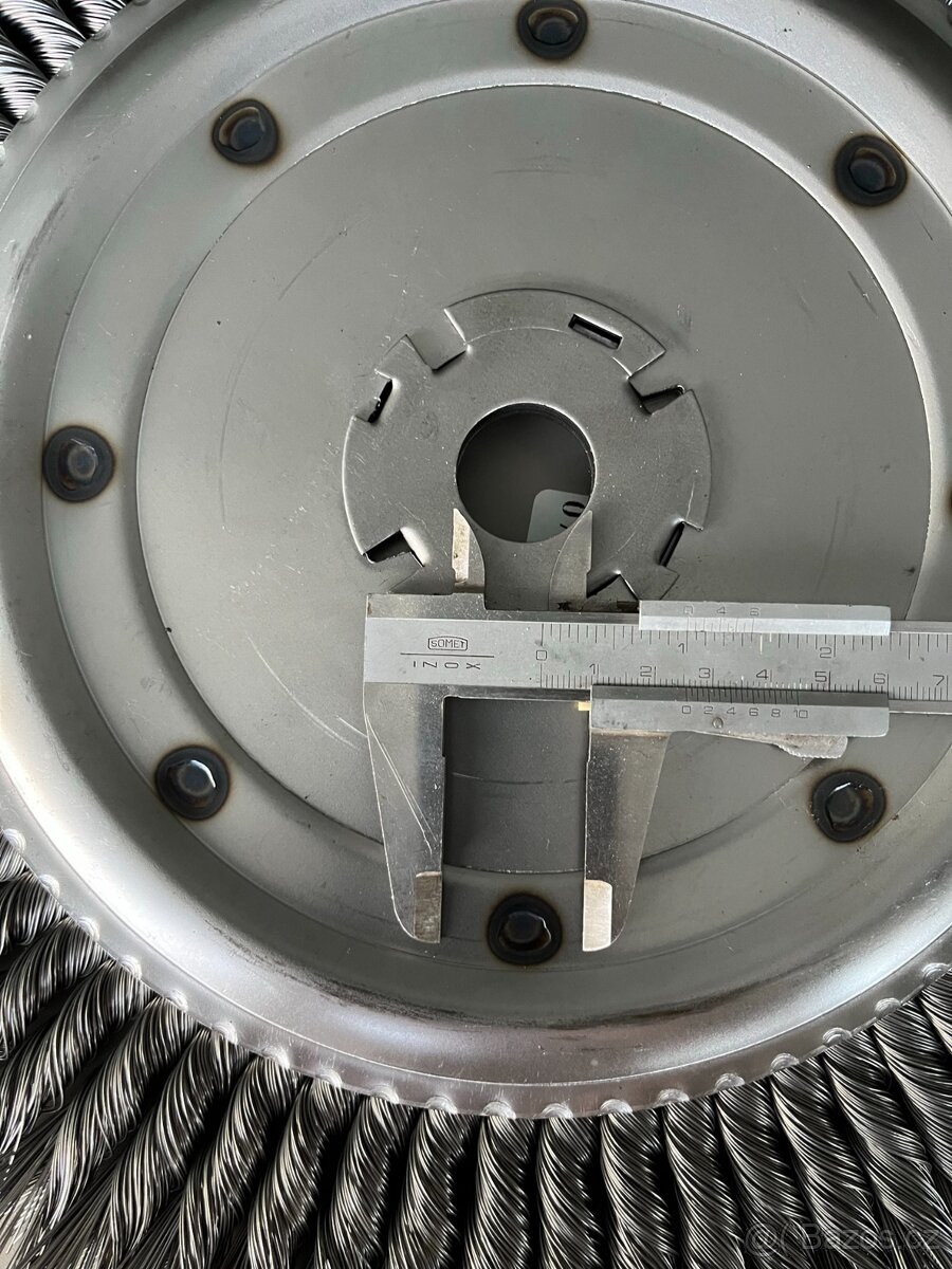 Prodám kotoučový drátěný ocelový kartáč - 6