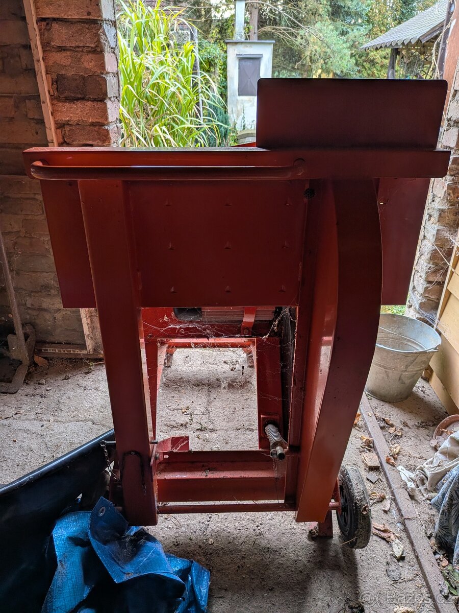 Kolíbková pila LCS 700 - 6