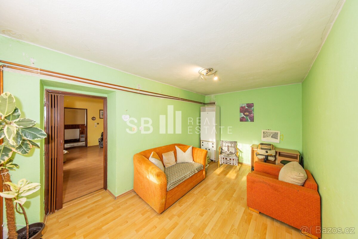 Prodej rodinného domu 3+1, 1.185 m², ul. Vejmoly, Loštice, o - 6