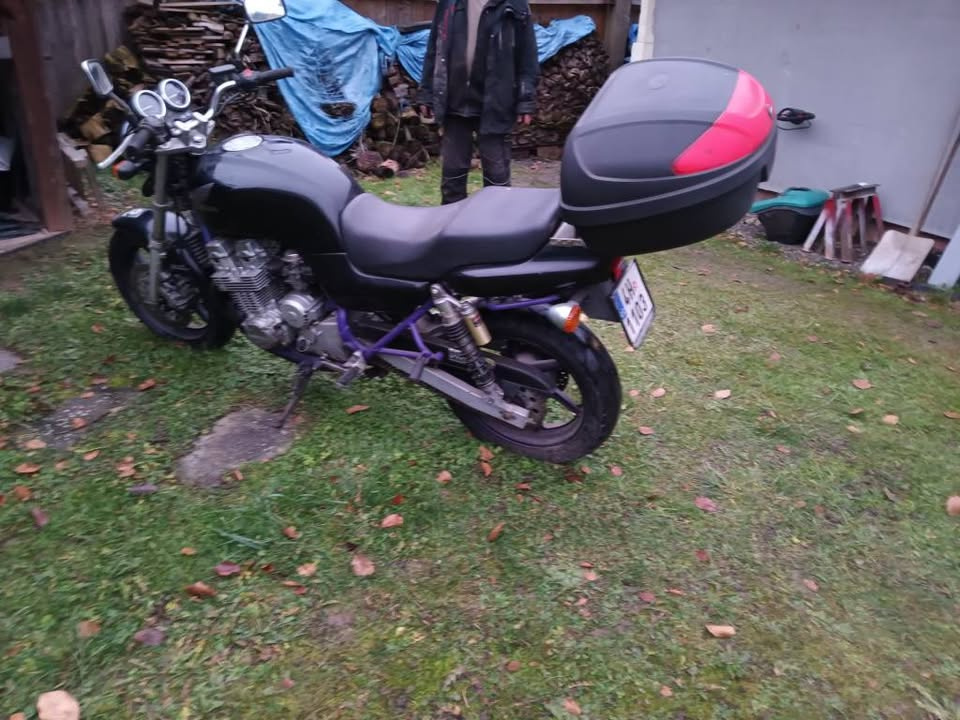 Honda CB 750 Seven Fifty - 6