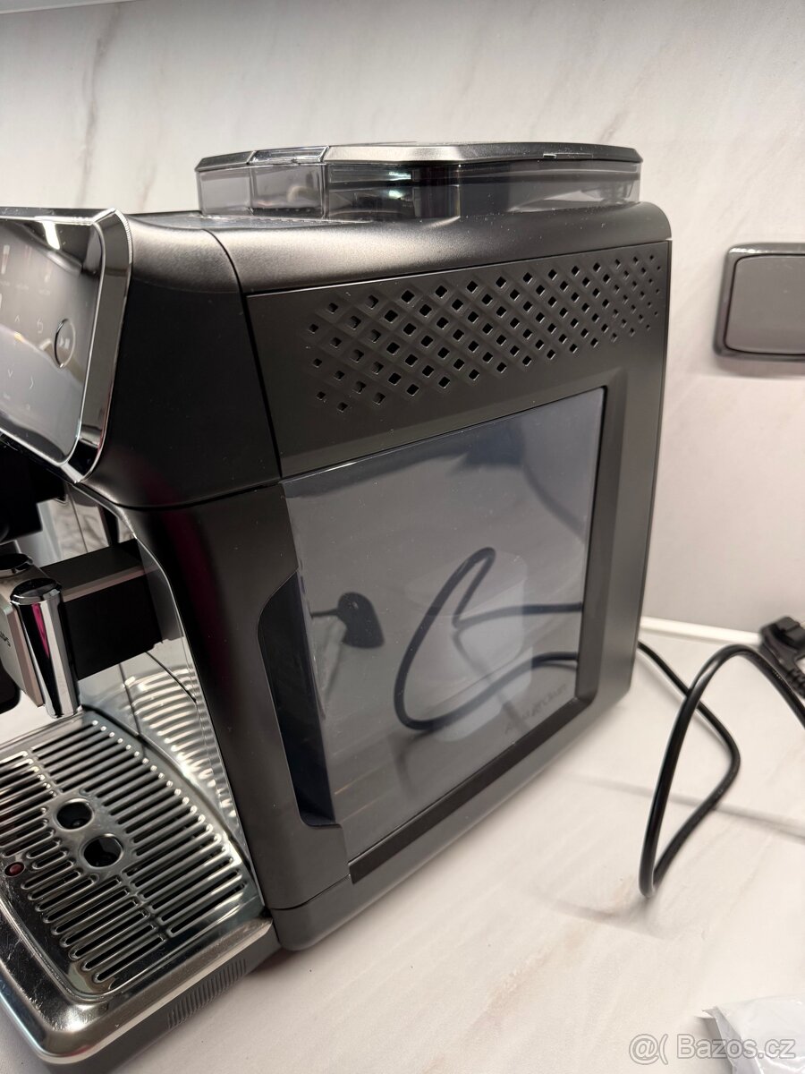 Philips LatteGo Series 5500 EP5546/70 - 6