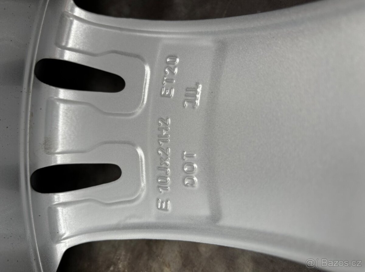 Zimní sada Audi Q8 285/45R21 113V DOT24 - 6