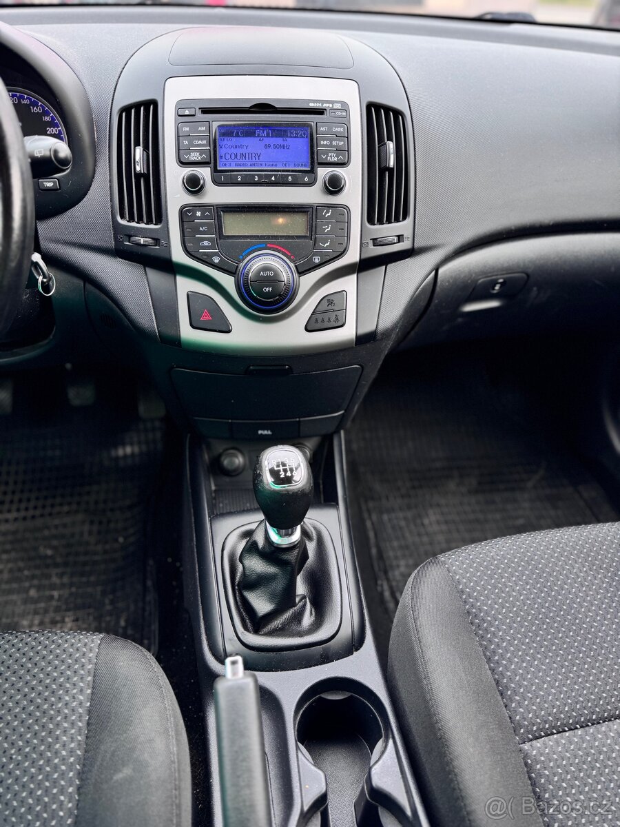 Hyundai i30. 1.6 diesel - 6