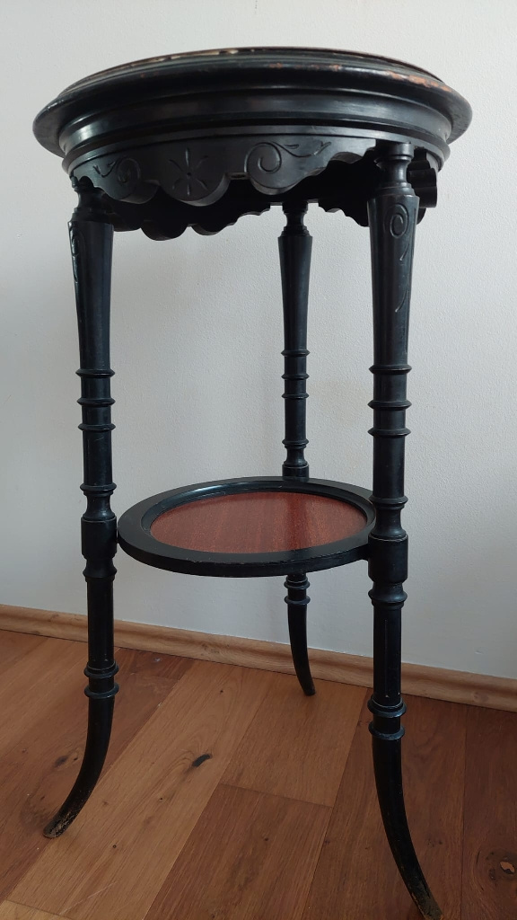 Dřevěný stojan na květiny - 6