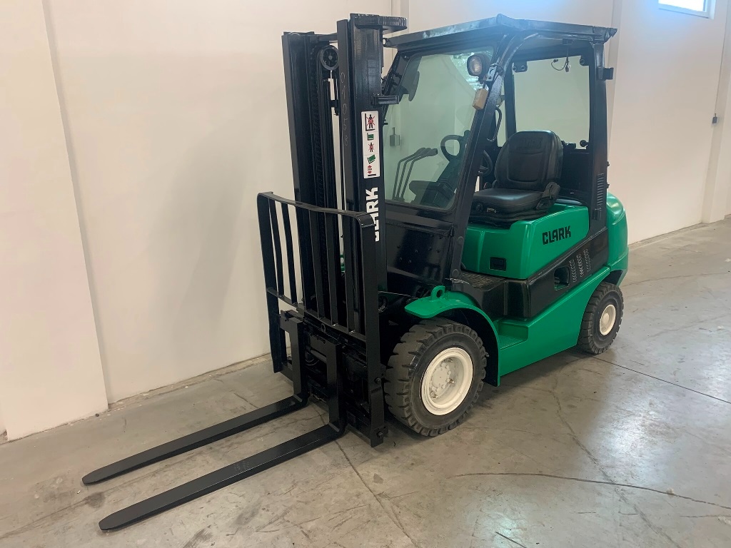 CLARK C25D vysokozdvižný vozík (01058) - 6