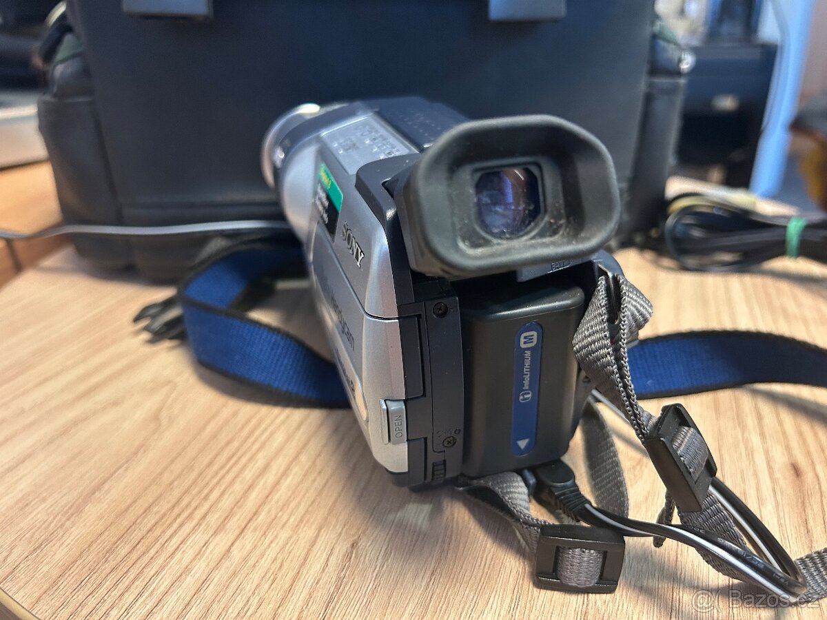 videokamera sony Digital 8 DCR-TRV145E PAL - 6