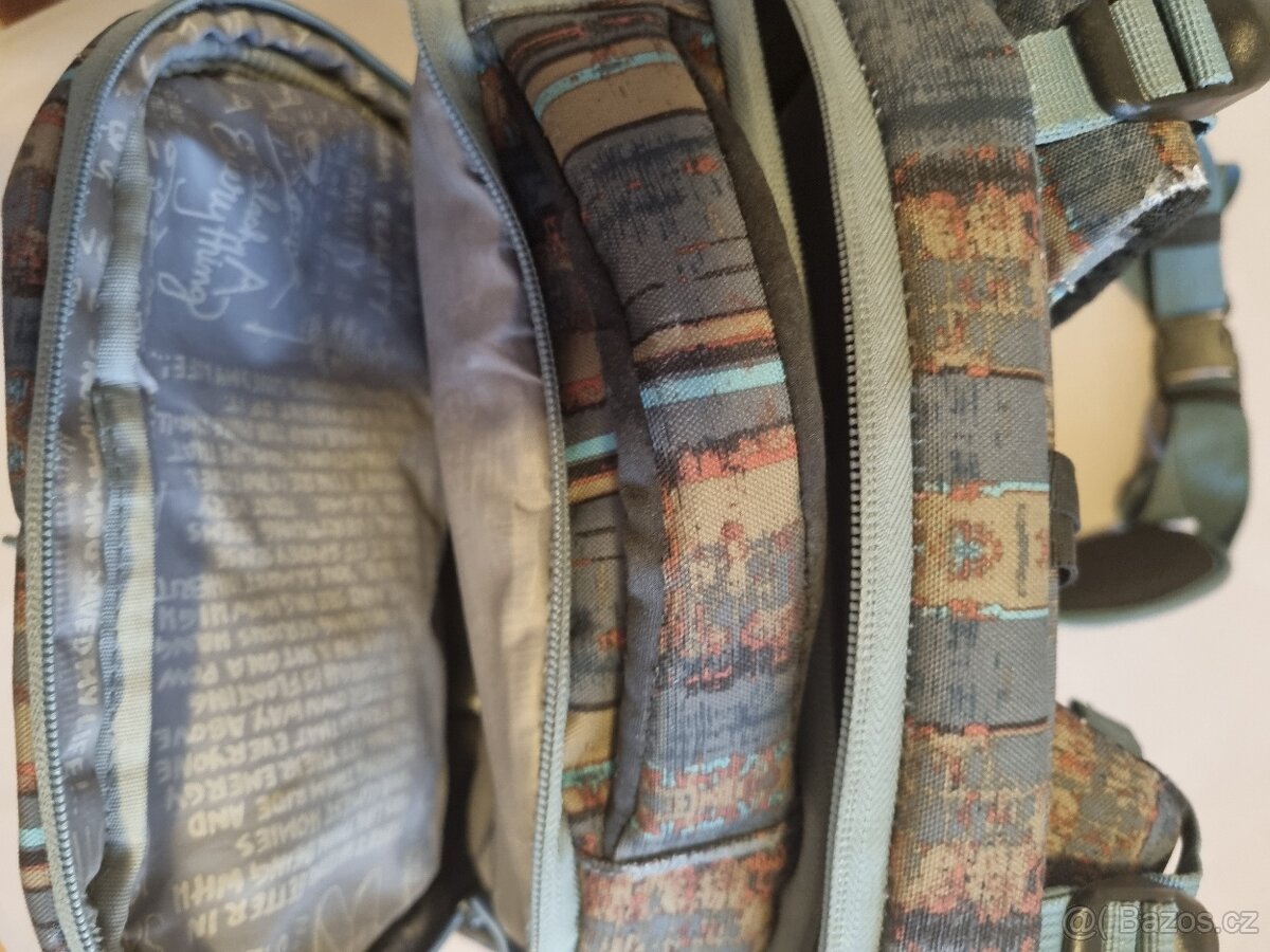 Prodám školní batoh NIRO Superhero - 6