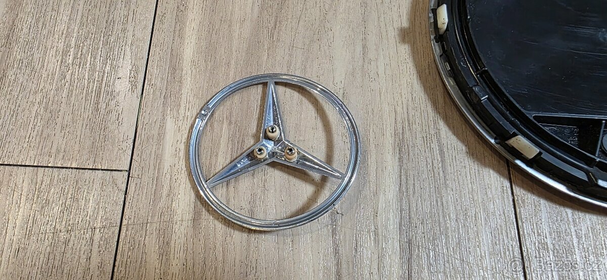 Znaky Mercedes-Benz (velká hvězda prodaná) - 6