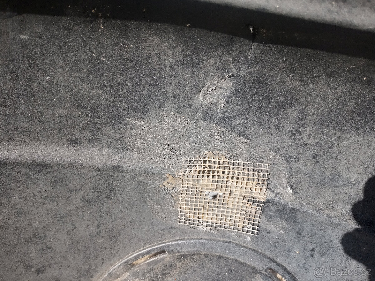 přední nárazník Nissan Note E11 - 6