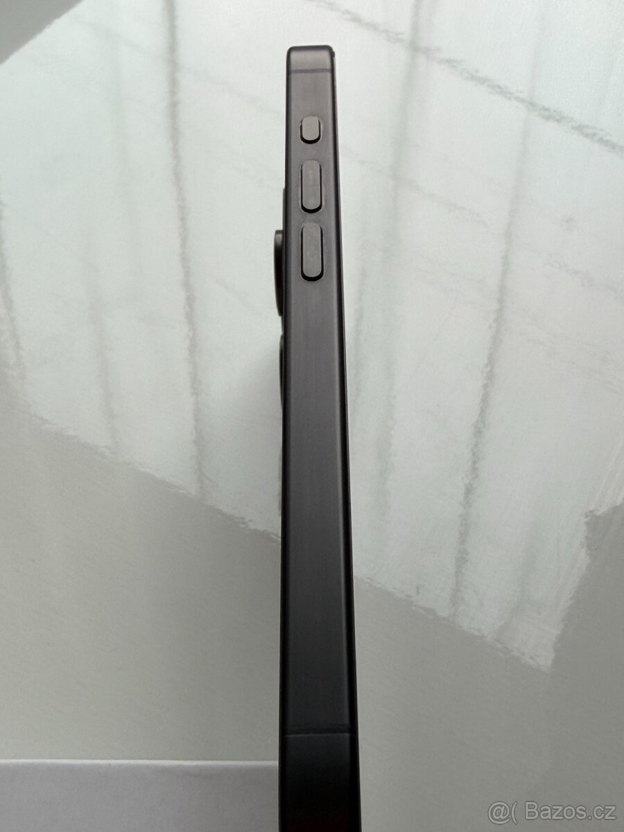 iPhone 15 Pro 256GB Černý, Baterie 100% - 6