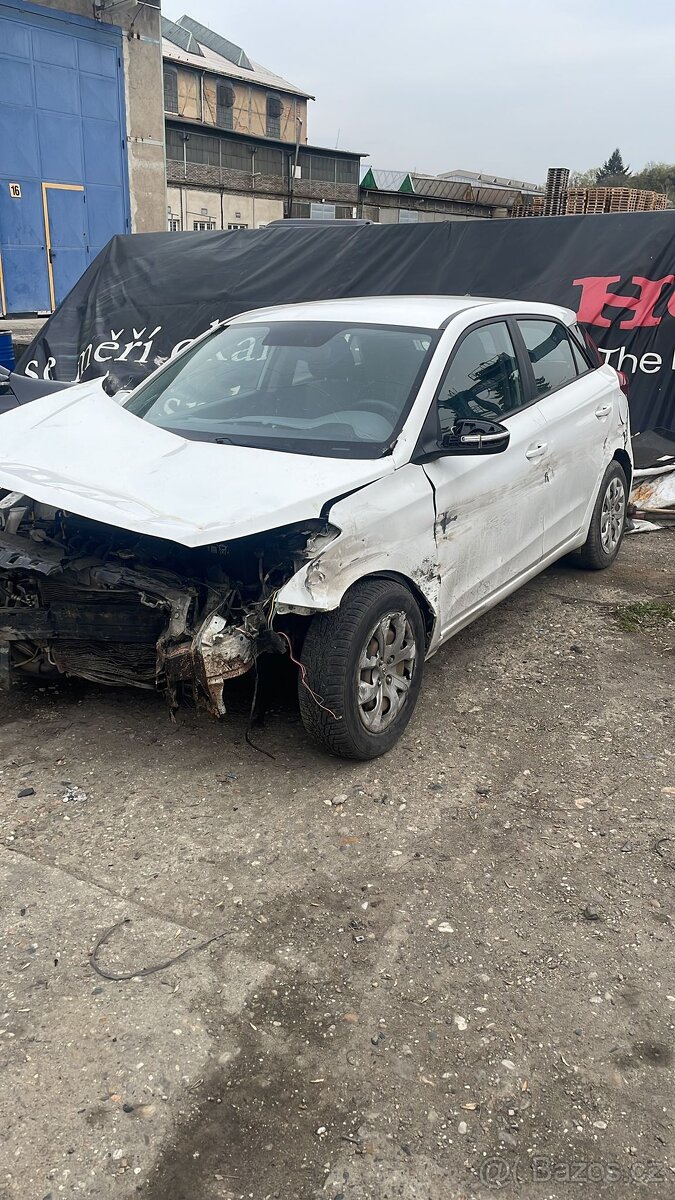Hyundai i20 1.2 55 kW - 6