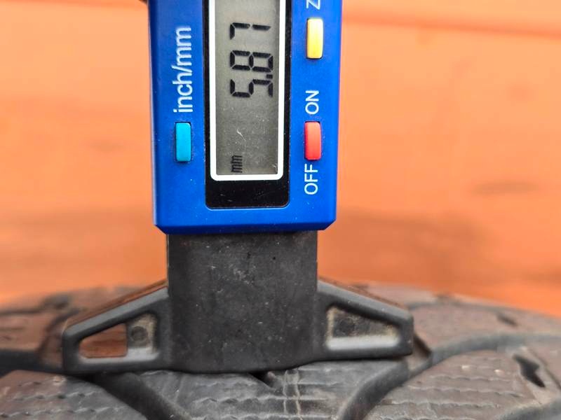 Zimní Nokian 225/65/17XL - 6