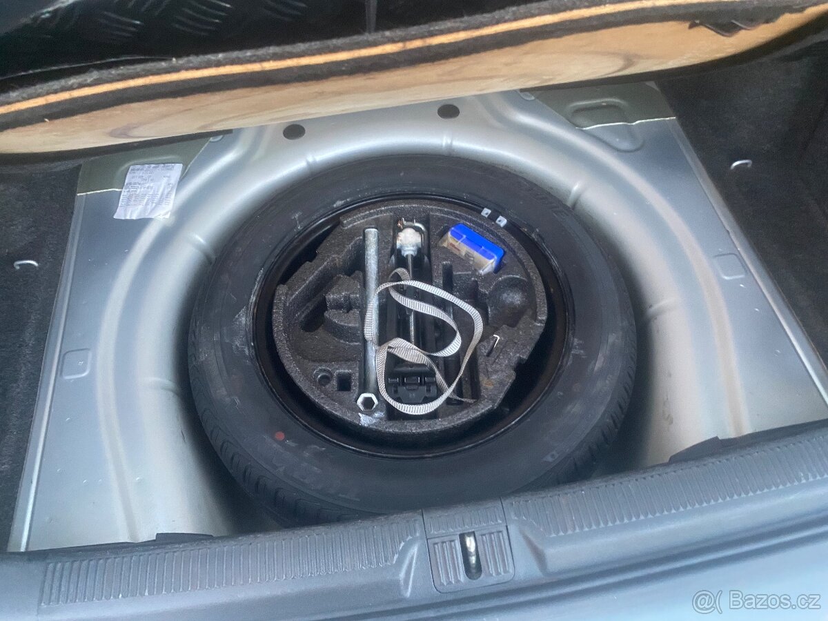 Škoda Octavia 2 1.6tdi 4x4 - 6