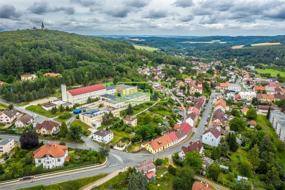 Prodej stavebního pozemku ve Zbirohu, klid, zeleň, výborná d - 6