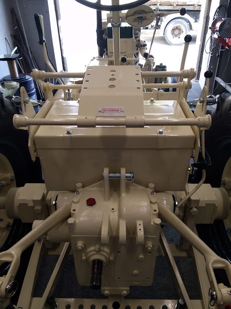 Zetor 25 A/ K - nůžkový mechanizmus sedačky - 6