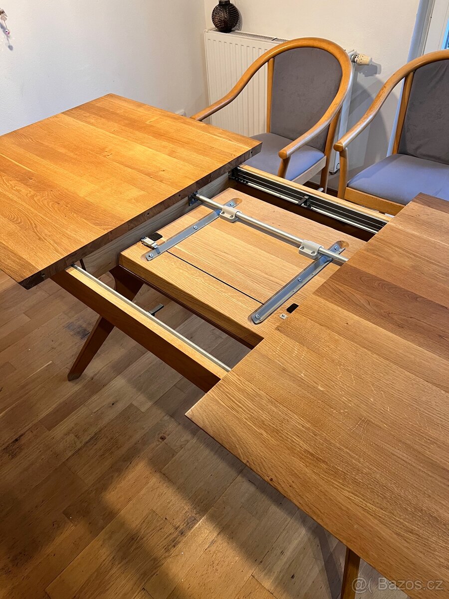 Jídelní rozkládací stůl masiv dub - 6
