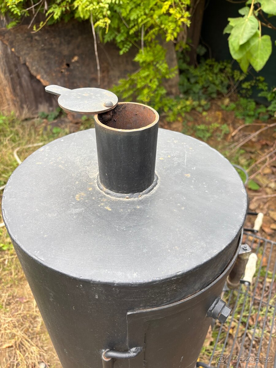 Gril s udírnou - lokomotiva - 6