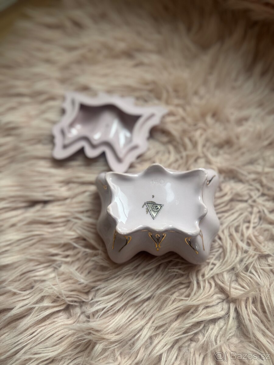 Růžový porcelán dóza Motýl - 6