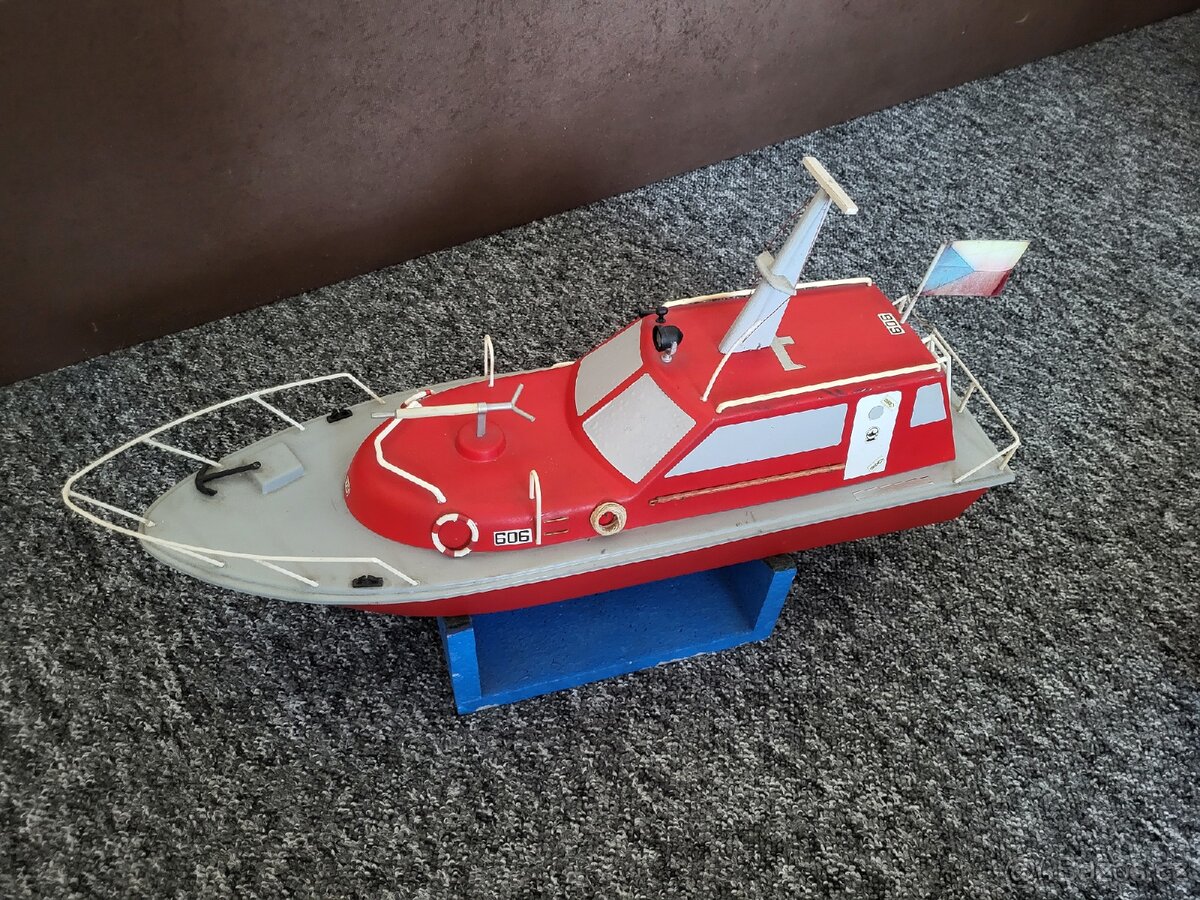 RC hasičská loď - 6